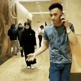 Guy beggar
