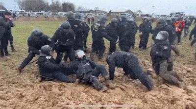 Police stuck in mud